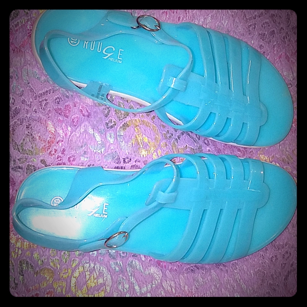 NEW Rouge Helium size 10 Baby blue Jelly sandals